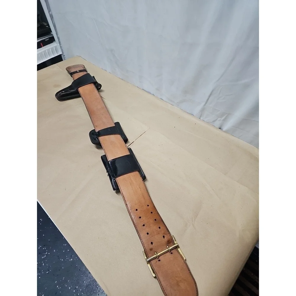 Mixson Leathercraft‎ Utility 36